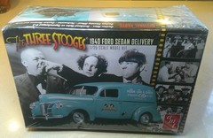 Three Stooges 1940 Ford Sedan AMT Sealed 1/25 Scale Model Kit (Box Damaged)