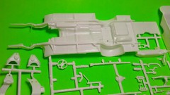 AMT 55 1955 Chevy Bel Air 1/25 Frame Axle Rear End Interior Tub Bench Seat Dash