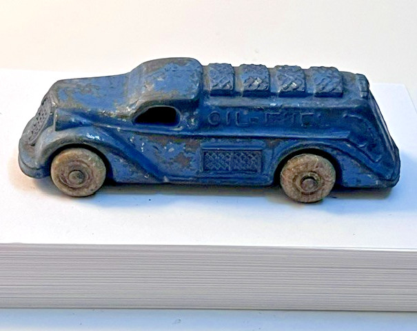 Vintage 1930s Oil & Fuel Tanker Truck Lead Slush Cast Toy Car- Blue