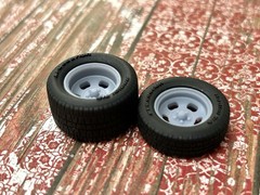 1/24 Scale: 15-inch “Five 5 Slot Mags” Resin Wheels W/ Wide Rear Tires