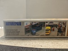 *RARE* Vntg 1980’s -90’s Constructo Auto Repair Diorama 1:18 Garage Model Kit