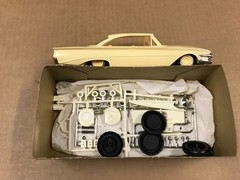 Vintage AMT 1960 Edsel 2260 Hardtop Model Car Kit