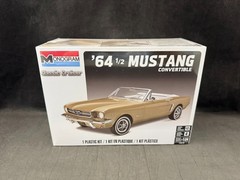 Revell/Monogram Classic Cruiser ’64 1/2 Mustang Rag Top 1:24 SC Model Kit 14019