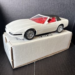 1992 Corvette Convertible – White with Red Interior- 1,000,000th Special Edition