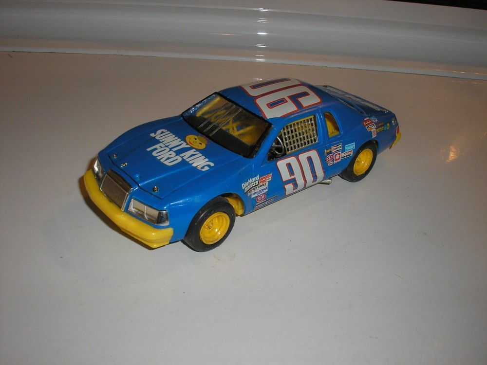 Vintage 1/24 Sunny King Ford Thunderbird NASCAR Stock Car 4 Parts/Restore