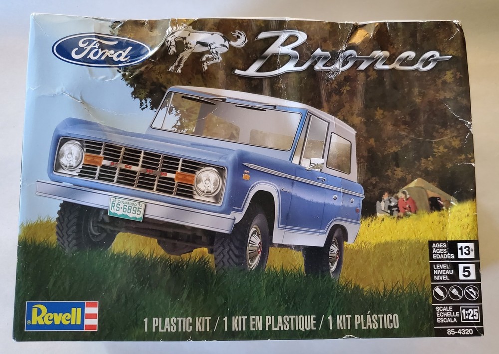 Revell Ford Bronco Kit #85-4320, New model, damaged packaging
