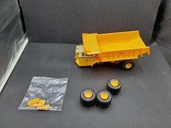 Parts – restore built 1:25 AMT INTERNATIONAL Payhauler 350 Dump Truck Model Kit
