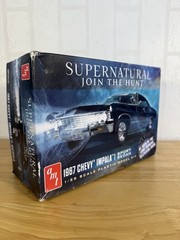 Supernatural 1967 Chevy Impala AMT 1/25 Scale Plastic Model Kit Join The Hunt