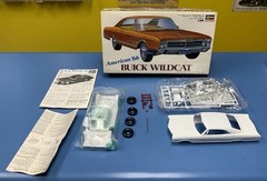 Hasegawa American ’66 Buick Wildcat Model Kit Open Box