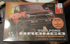 AMT 2021 Ford Bronco First Edition Model / Factory sealed / 1:25 Scale / #2