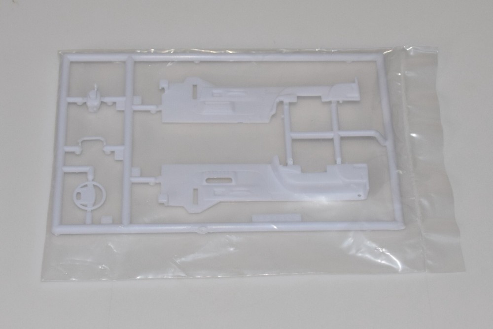 REVELL 2003 JEEP WRANGLER 85-4501 ⭐PARTS⭐ INTERIOR SIDE PANELS+MORE 1:25