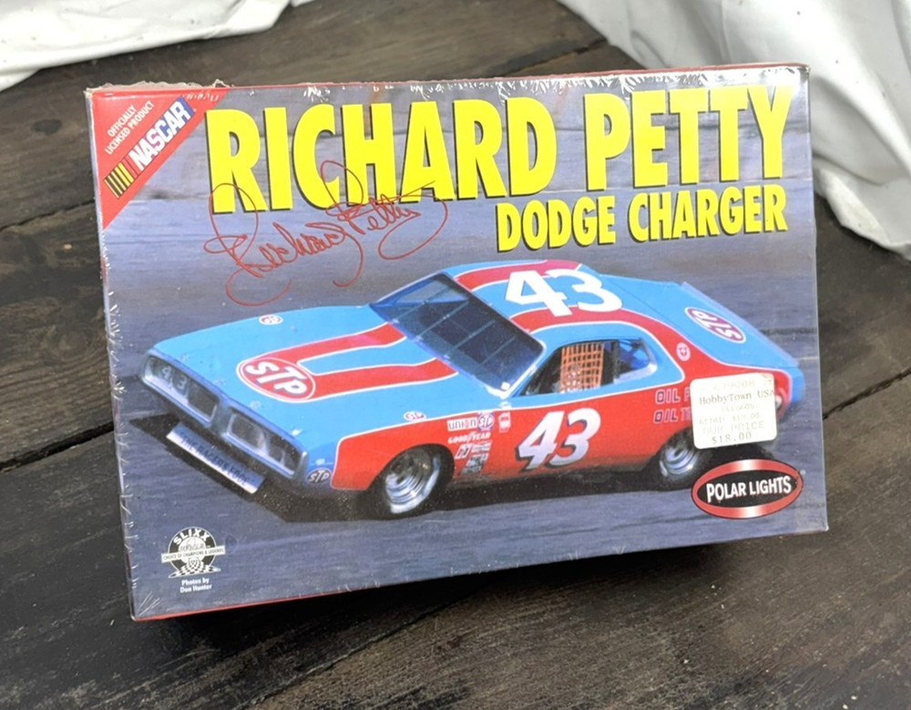 VINTAGE RICHARD PETTY Polar Lights Dodge Charger #6605 1/25 Plastic Model Sealed