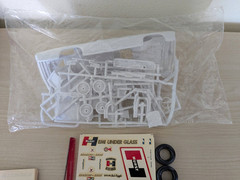 SEALED-BAG! *ORIGINAL-ISSUE VINTAGE MPC HEMI UNDER GLASS 1969 BARRACUDA DRAG KIT