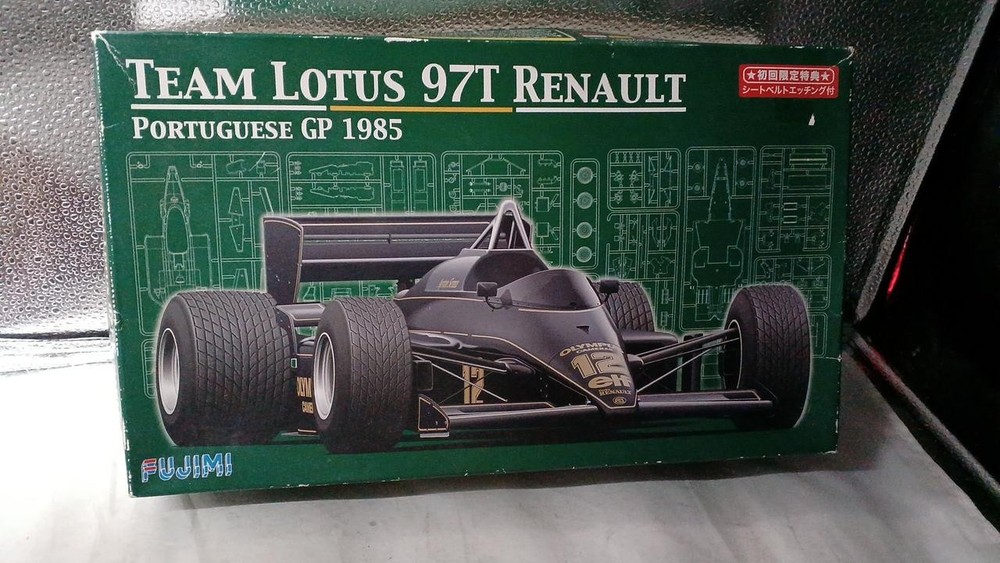 FUJIMI Lotus 97T Renault Collectables 17+