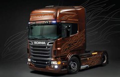 Italeri 3897 1/24 Scania R Black Amber Model Kit