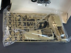 Lot of 3 Diff MILITARY ARMOURED TANK Sd KfZ M-48 BOMBER GRUMMAN F8F-2 Model Kit