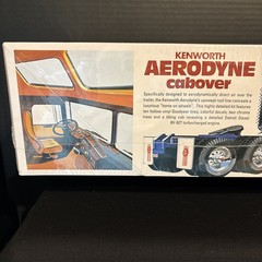 AMT 1463 KENWORTH AERODYNE CABOVER TRUCK MODEL-NIB-1/25 SCALE