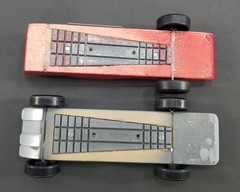 PINE CAR DERBY CARS WOOD SET OF 2 SPIDER WEB MOTIVE 1 CAR MISSING 2 WHEELS