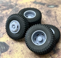 Resin 1/24 Scale: 15-inch “6-Slot Sprinter”Dually Wheels W/Commercial Truck Tire