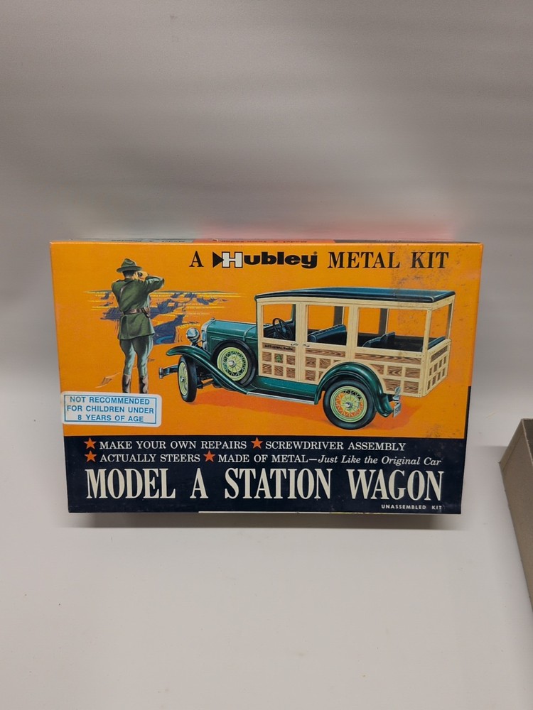 HUBLEY Kit 4858 MODEL A Station Wagon Metal Kit Open Box Sealed Parts