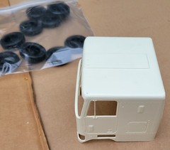 AMT Mack Cruiser-Liner Ryder Trucks 1977 Issue Opened Complete 1:25 Kit T536