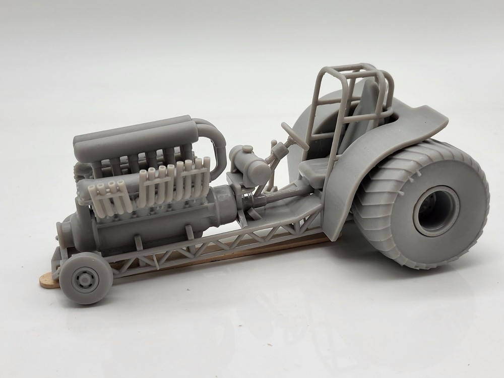 Mini V12 Pulling Tractor 1/25 Scale Resin Model Kit