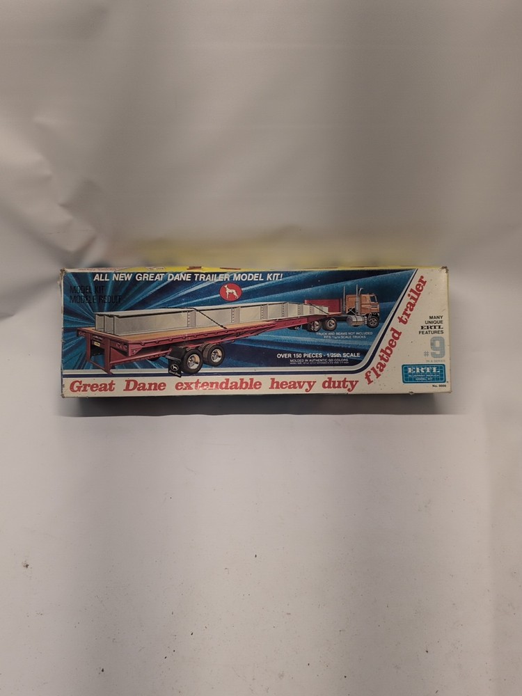 Ertl 1/25 Vintage Great Dane Extendable Heavy Duty Flatbed Trailer 8009 Open Box