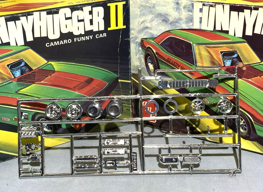 AMT 1969 CAMARO “FUNNY HUGGER II” FUNNY CAR KIT#T384 1/25 ORIGINAL CHROME TREE