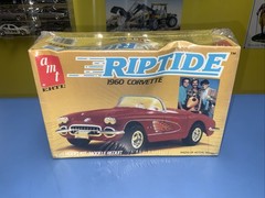 AMT ERTL RIPTIDE 1960 CHEVY CORVETTE #6621 Released 1984 SEALED