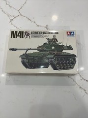 Tamiya U.S. Tank M41 Walker Bulldog 1/35 Scale Model Kit #3555 SEALED!