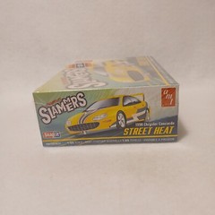 AMT Street Heat 1998 Chrysler Concorde Slammers SNAP 1:25 Scale Model Kit