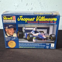 Revell Monogram 1/24 Jacques Villeneuve Williams Renault FW19 Limited Edition