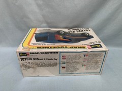 TOYOTA 4X4 PICKUP TRUCK WITH G-T SPOILER CAMPER TOP REVELL 1:25 AKA RUMBLE RIDER