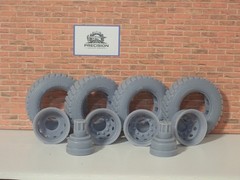 1/25 Scale Big Rig Truck Bridgestone w/ Alcoa 24.5″ Dually Wheel and Tire Set.