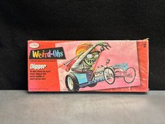 Vintage 1993 Testors Weird-Ohs DIGGER Model Kit – SEALED
