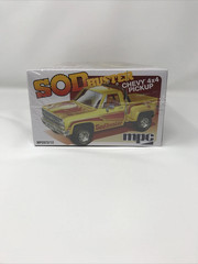 1:25 MPC SOD BUSTER Square Body Chevy 4×4 Pickup Truck PLASTIC MODEL KIT NIB z19