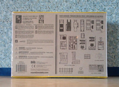 Pontiac 1962 Catalina “Polyglas” Gasser ll 1:25 scale AMT /Round2 model kit