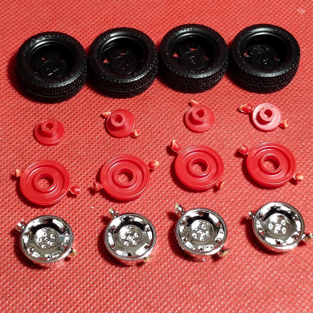 Stock Wheels & Tires 1988 Chevy Corvette 1:25 scale model car part MPC
