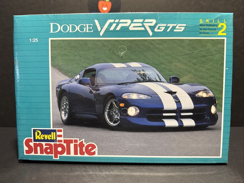 New 1994 1/25 REVELL DODGE VIPER GTS MODEL KIT # 6359 MADE USA Sealed