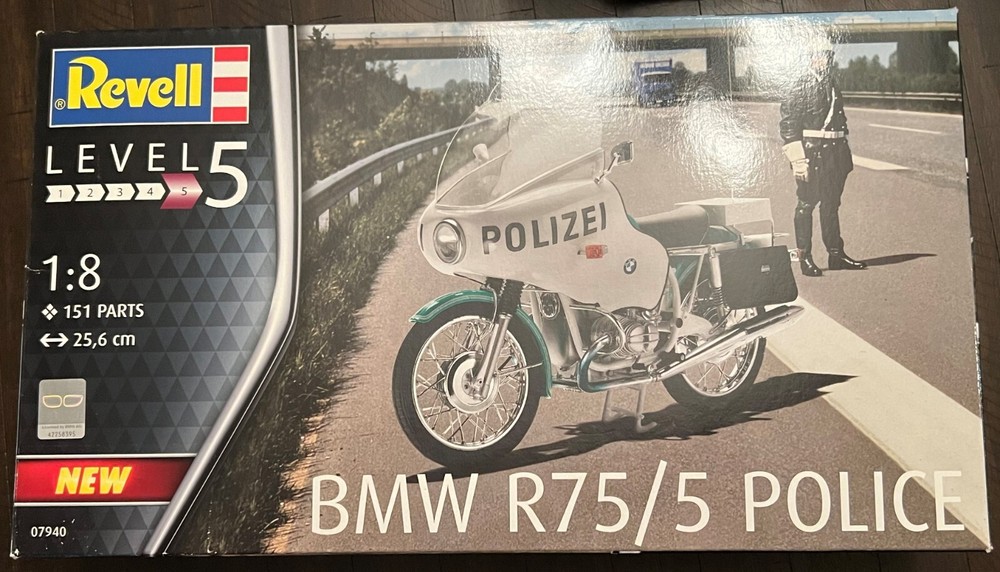 Revell BMW R75/5 POLICE MOTORCYCLE 1:8 scale, new, unopened