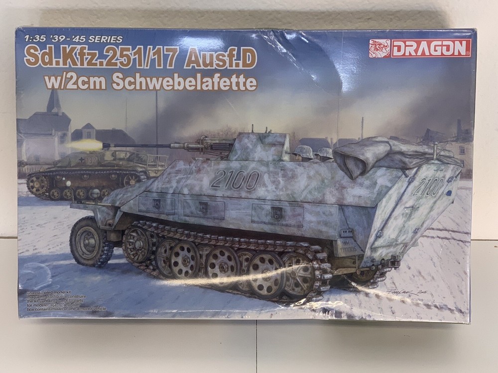 Sd.Kfz.251/17 Ausf.D w/2cm Schwebelafette ‘39-‘45 Series Dragon