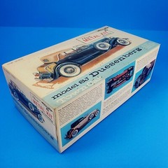 Vintage HUBLEY SJ Duesenberg Classic Metal Model Kit No. 4864 1/18 Scale 1965
