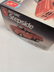 AMT 6081- 1972 GMC Stepside Truck (+Extra Tires) New Open Box Sealed Parts