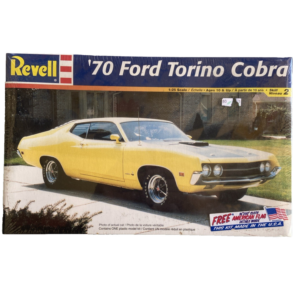 Revell 1970 Ford Torino Cobra 1:25 Model Kit 85-2353 NEW Sealed American Flag