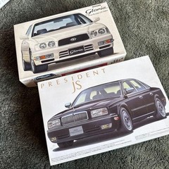 Fujimi/Aoshima 1/24 Nissan Gloria Y33 & President JS Model Kit 2‑Set Unbuilt