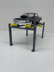 4 Post Lift for Display or Diorama in 1/24th, 1/25th Scale for model car display