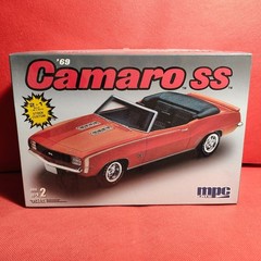 BF Goodrich Radial Tires 1969 Chevy Camaro SS 1:25 Scale Model Car Part MPC