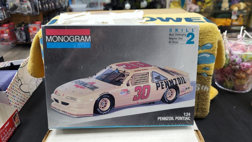 NIB 1991 WALTRIP PENNZOIL GRAND PRIX #30 1/24 REVELL MONOGRAM MODEL KIT #2939