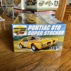 MPC 939 1/25 Pontiac GTO Super Stocker Plastic Model Kit INCOMPLETE