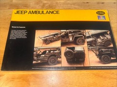 Testors Italeri 776 Jeep Ambulance 1/35 Scale Model Kit 1:35 NIOB